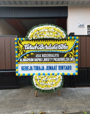 Papan Bunga Duka di Karang Harja